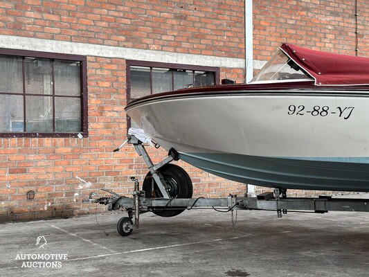 Hellwig V515 120hp 1968 Motorboat, 92-88-YJ