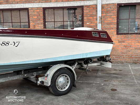 Hellwig V515 120hp 1968 Motorboat, 92-88-YJ