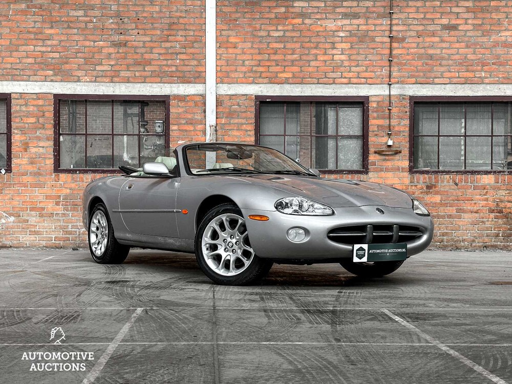 Jaguar XK8 Cabriolet 4.0 V8 294PS 2001 Youngtimer