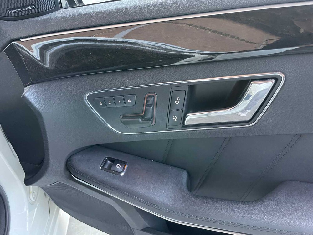 Mercedes-Benz E63 AMG Kombi 5.5 V8 525PS 2011