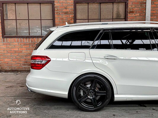 Mercedes-Benz E63 AMG Estate 5.5 V8 525pk 2011