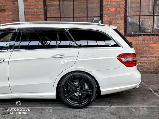 Mercedes-Benz E63 AMG Estate 5.5 V8 525hp 2011