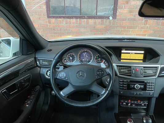 Mercedes-Benz E63 AMG Estate 5.5 V8 525hp 2011