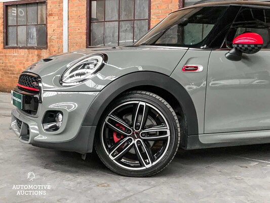 Mini Cooper S (John Cooper Works) 2.0 Chili Serious Business 192pk 2017 JCW, G-119-XP