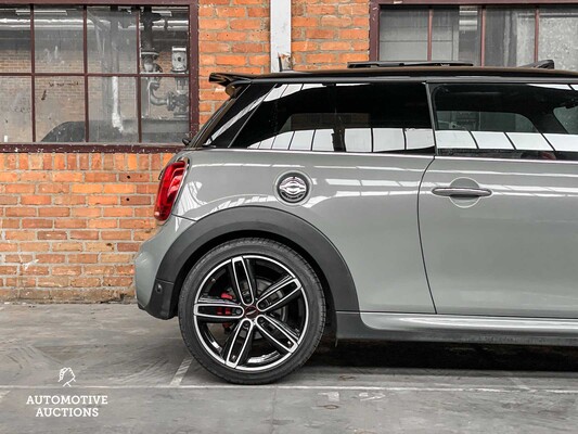 Mini Cooper S (John Cooper Works) 2.0 Chili Serious Business 192pk 2017 JCW, G-119-XP