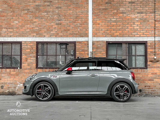 Mini Cooper S (John Cooper Works) 2.0 Chili Serious Business 192pk 2017 JCW, G-119-XP