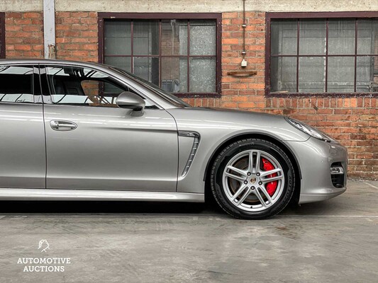 Porsche Panamera Turbo 4.8 V8 500pk 2010