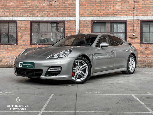 Porsche Panamera Turbo 4.8 V8 500hp 2010