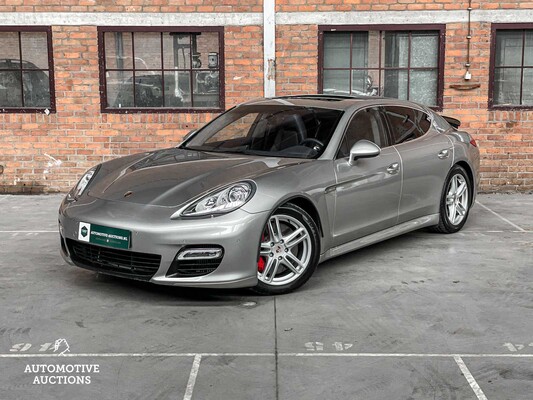 Porsche Panamera Turbo 4.8 V8 500hp 2010