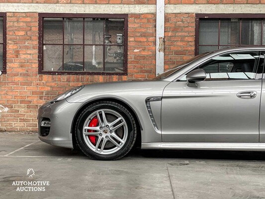 Porsche Panamera Turbo 4.8 V8 500pk 2010