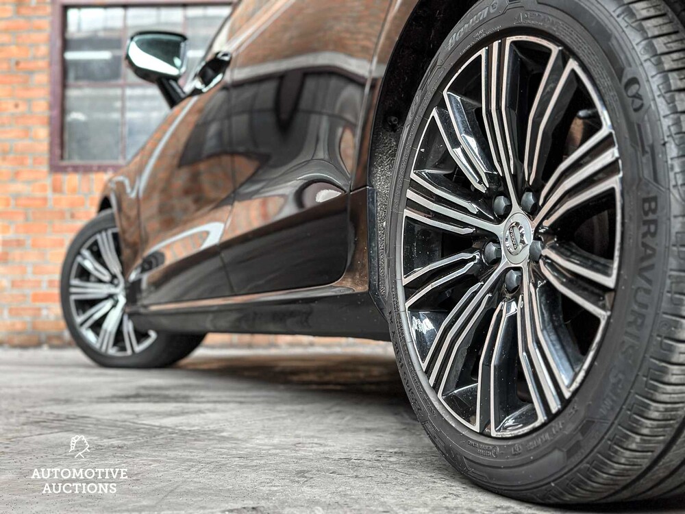 Volvo V60 2.0 T6 Recharge AWD Business Pro 253hp 2020 Hybrid (Original-UK), J-070-HG