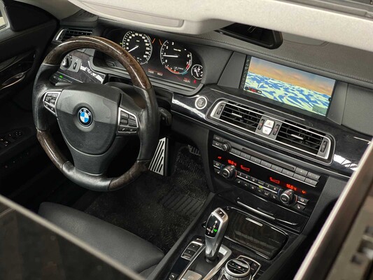 BMW ActiveHybrid7 F04 4.4 V8 465hp 2010