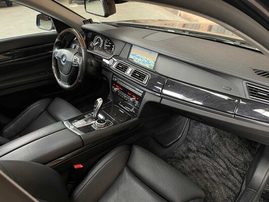 BMW ActiveHybrid7 F04 4.4 V8 465hp 2010