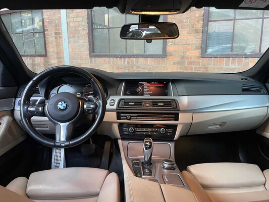 BMW M550xd M-Sport 381PS 2015 (Original-NL) 5er, 4-ZLT-48