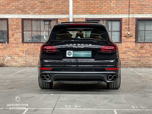 Porsche Cayenne S E-Hybrid 3.0 V6 Sport-Chrono 416pk 2015 (Origineel-NL), GP-059-N