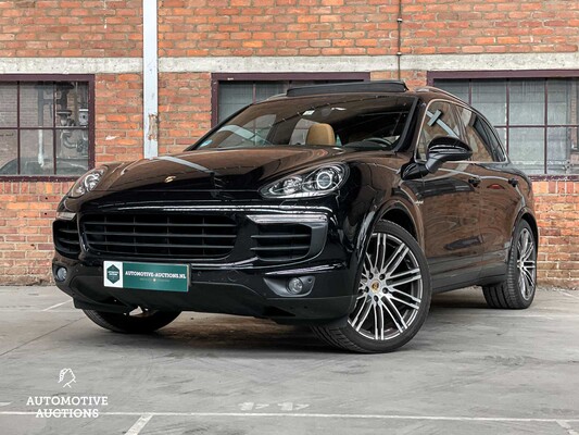 Porsche Cayenne S E-Hybrid 3.0 V6 Sport-Chrono 416pk 2015 (Origineel-NL), GP-059-N