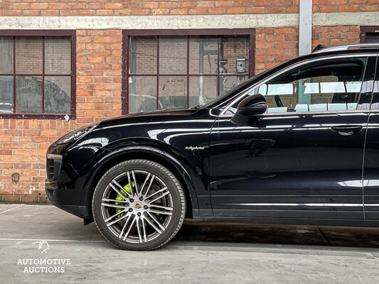 Porsche Cayenne S E-Hybrid 3.0 V6 Sport-Chrono 416PS 2015 (Original-NL), GP-059-N