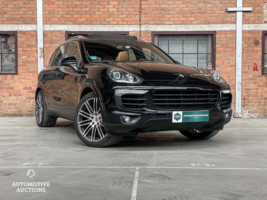 Porsche Cayenne S E-Hybrid 3.0 V6 Sport-Chrono 416hp 2015 (Original-NL), GP-059-N