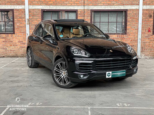 Porsche Cayenne S E-Hybrid 3.0 V6 Sport-Chrono 416PS 2015 (Original-NL), GP-059-N