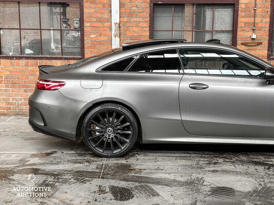 Mercedes-Benz E220d Coupé AMG 194hp 2017 E-Class, SV-729-T