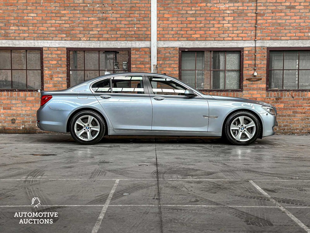 BMW ActiveHybrid7 F04 4.4 V8 465PS 2012