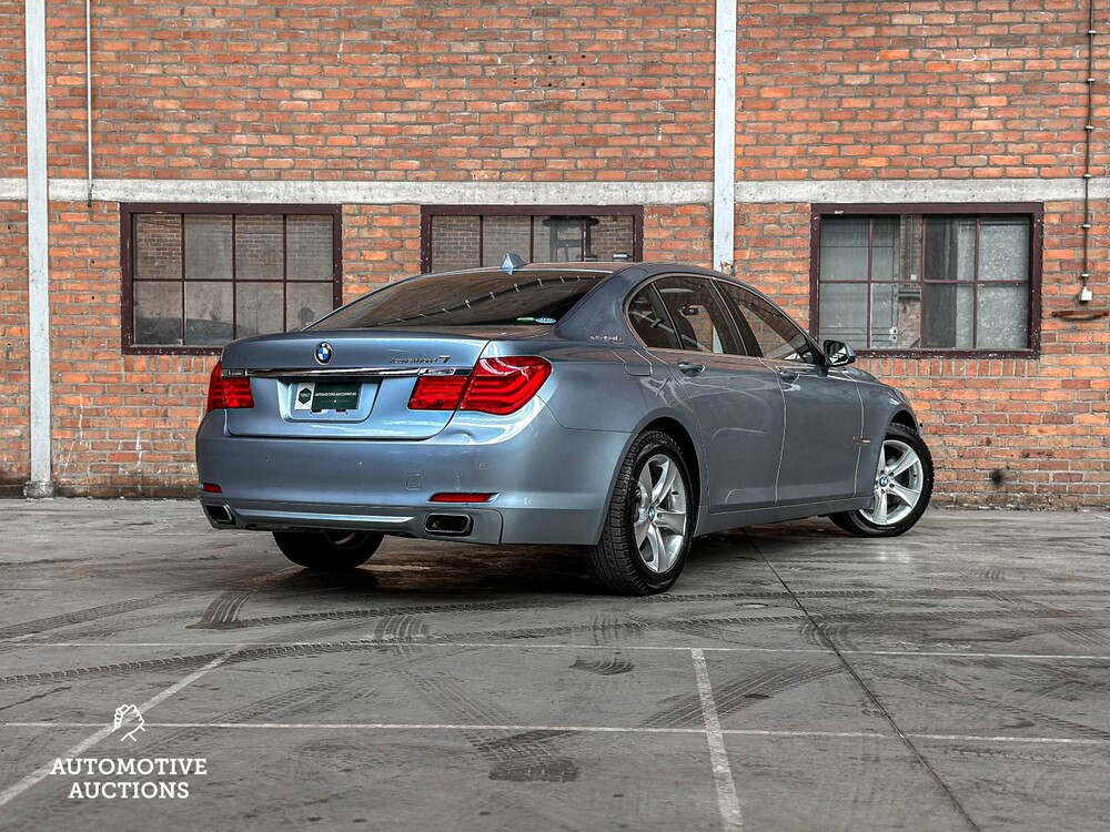 BMW ActiveHybrid7 F04 4.4 V8 465PS 2012