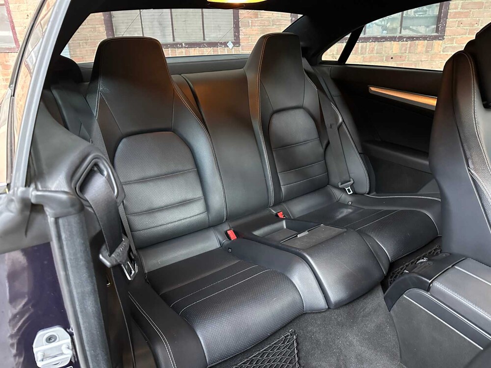 Mercedes-Benz E250 AMG CGI Coupé 204PS 2010 E-Klasse