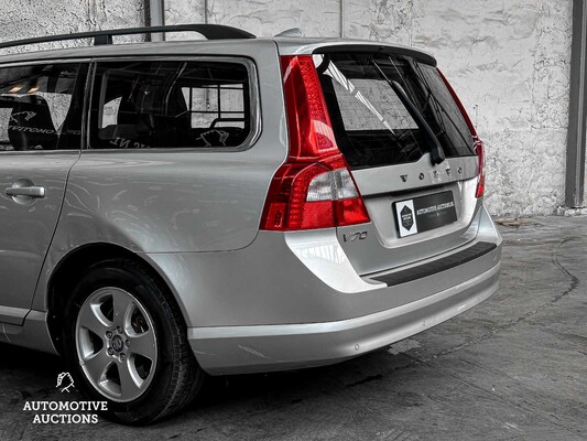 Volvo V70 2.0 Summum 145hp 2010, 01-ZSR-9