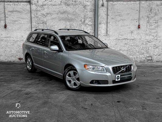 Volvo V70 2.0 Summum 145hp 2010, 01-ZSR-9