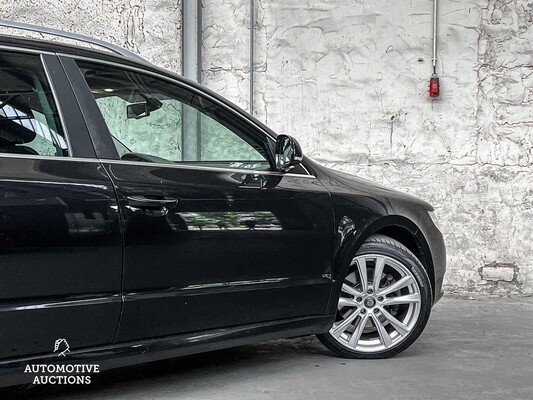 Skoda Superb Combi 1.6 TDI Grl. Amb.Bns 105PS 2012 -Erstjg. NL-, 59-TSV-8