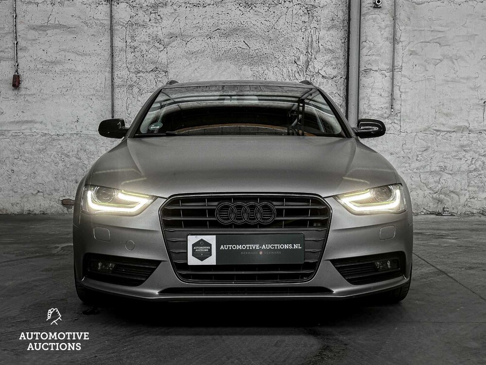 Audi A4 Avant 1.8 TFSI Pro Line Business 170pk 2012, T-172-VD