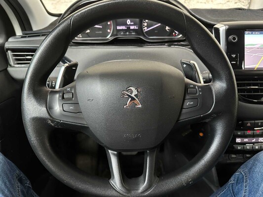 Peugeot 208 1.4 e-HDi Active 68hp 2012 (Original-UK), 86-XHN-2