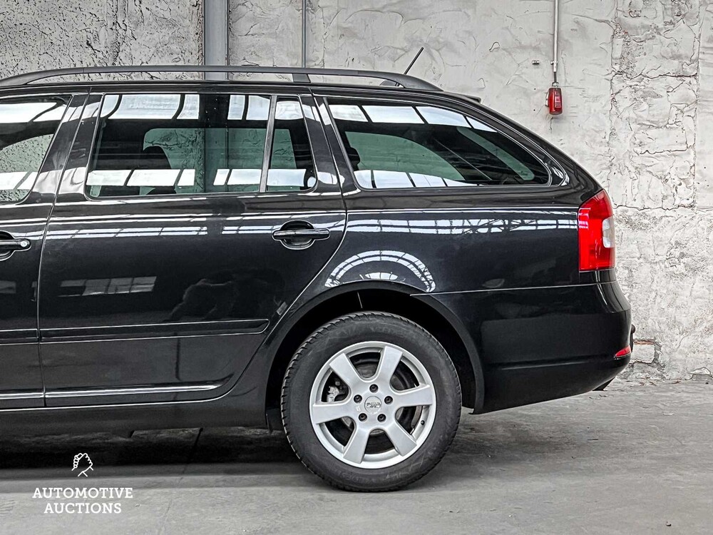 Skoda Octavia Combi 1.6 TDI Greentech Ambition Business Line 105PS 2011 -Fertigjahr DE-, 11-PLT-8
