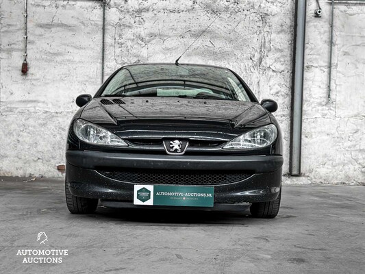 Peugeot 206 1.4 HDI Pop' Art 68hp 2004 -Fertigmodell NL, 08-PP-US