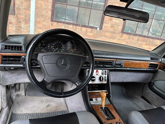 Mercedes-Benz 500SEC W126 231hp 1984 S-Class, 81-KSB-6