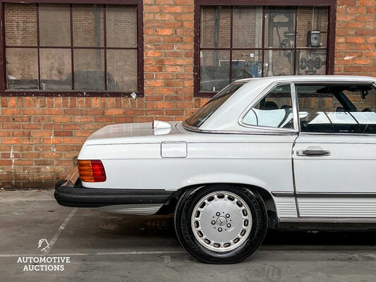 Mercedes-Benz 560 SL V8 231hp 1986 SL-Class Youngtimer