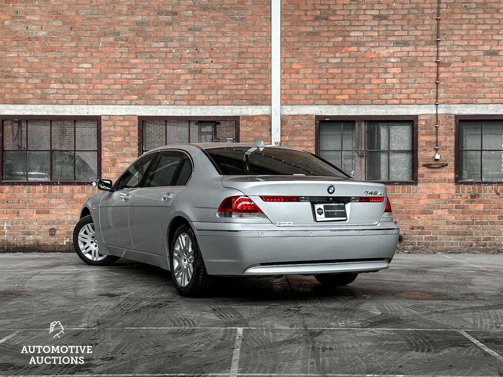 BMW 745Li Long Executive E65 4.4 V8 333hp 2005 YOUNGTIMER