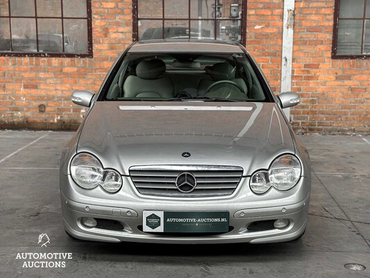 Mercedes-Benz C200 K Sport Coupé 163hp 2002 C-Class, NT-191-G Youngtimer