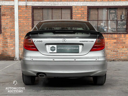 Mercedes-Benz C200 K Sport Coupé 163hp 2002 C-Class, NT-191-G Youngtimer