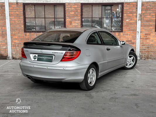 Mercedes-Benz C200 K Sport Coupé 163hp 2002 C-Class, NT-191-G Youngtimer