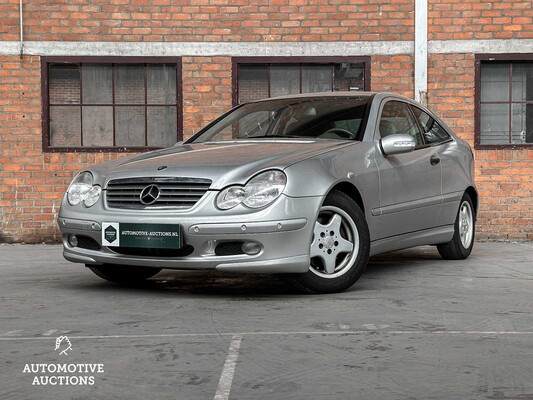 Mercedes-Benz C200 K Sport Coupé 163hp 2002 C-Class, NT-191-G Youngtimer