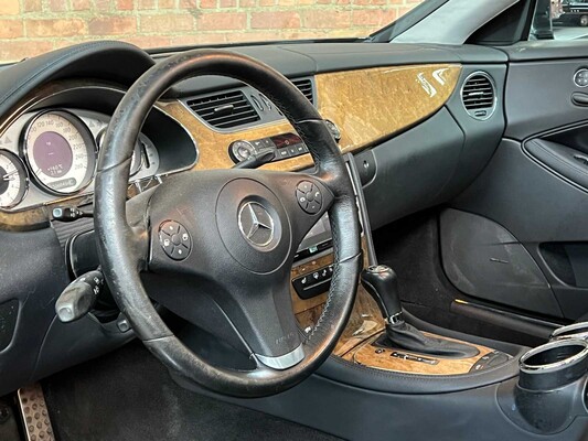 Mercedes-Benz CLS500 AMG 5.0 V8 306PS 2008 CLS-Klasse Youngtimer 