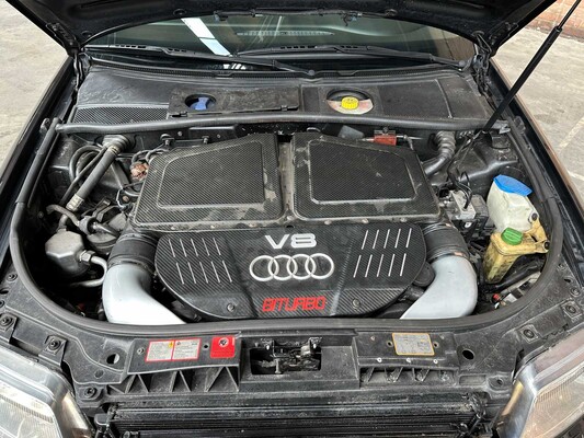 Audi RS6 Avant 4.2 V8 Quattro 450pk 2003, 20-LL-ZB Youngtimer