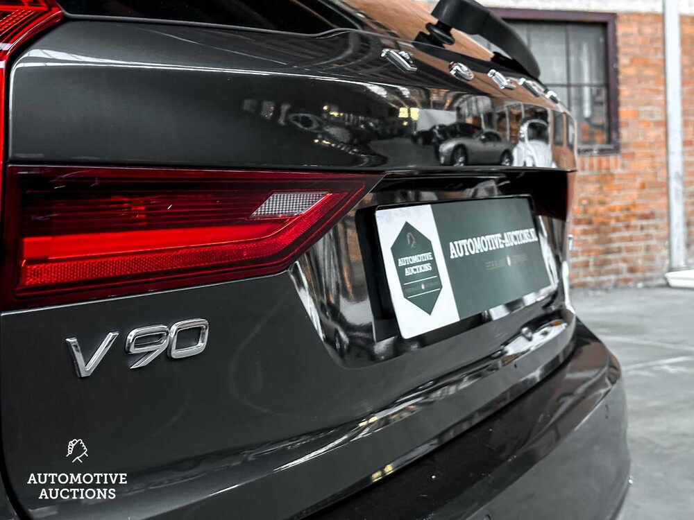 Volvo V90 2.0 T5 Inscription (Original-NL + 1. Besitzer) 250PS 2017, RK-960-T