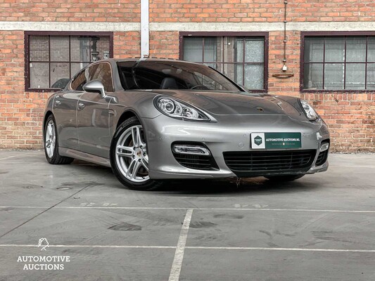 Porsche Panamera Turbo 4.8 V8 500pk 2010