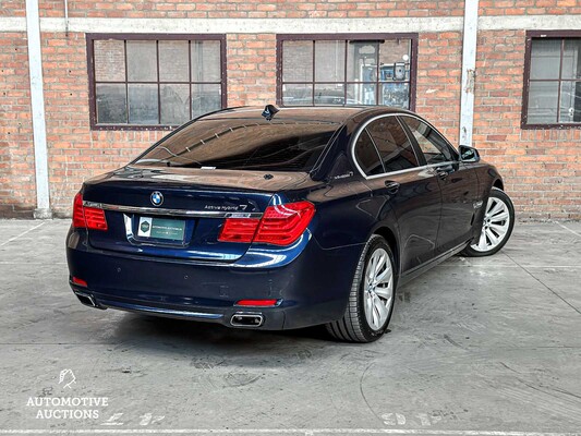 BMW ActiveHybrid7 F04 4.4 V8 465pk 2011 7-Serie