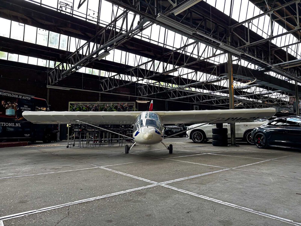 Albatros AE 209 ultraleichtes Propellerflugzeug mit Rotax 582 Bombardier v.v Custom Trailer 