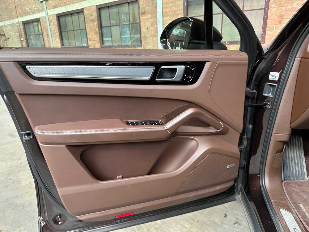 Porsche Cayenne S 2.9 V6 441PS 2018 Sport-Chrono