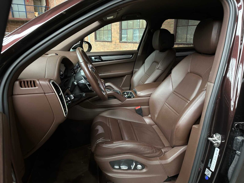 Porsche Cayenne S 2.9 V6 441PS 2018 Sport-Chrono