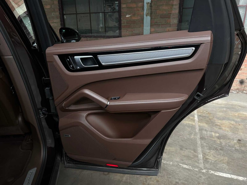 Porsche Cayenne S 2.9 V6 441PS 2018 Sport-Chrono